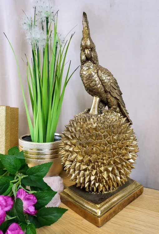 FIGURKA PAPUGA ZŁOTA NA PODSTAWIE