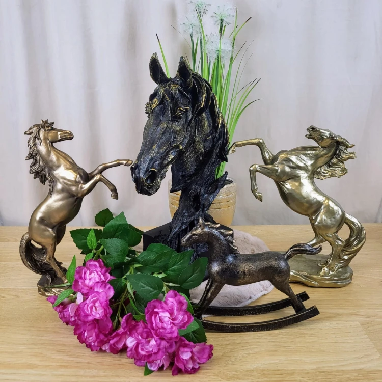 FIGURKA KOŃ STOJĄCY DĘBA ZŁOTO BRĄZ