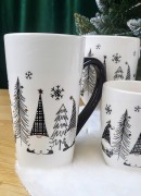 CERAMICZNY KUBEK ŚWIĄTECZNY Z MIKOŁAJEM KRASNALEM