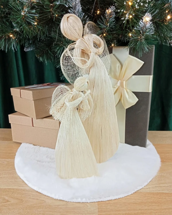 ZAWIESZKA ANIOŁ Z WŁÓKNA ABACA 32 CM