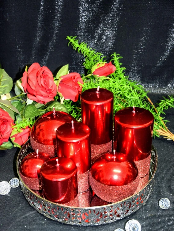 ŚWIECA OZDOBNA PRINCE WALEC FI8CM CZERWONA H14CM