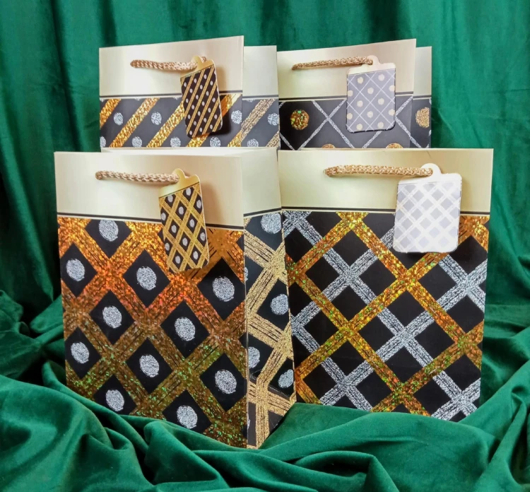 TOREBKA UPOMINKOWA S MIX 4 WZORY