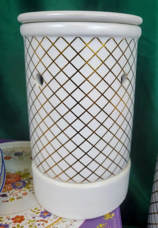 KOMINEK CERAMICZNY BIAŁY
