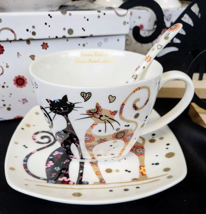 eacbedc21e8857bec88687a3e47b01e5