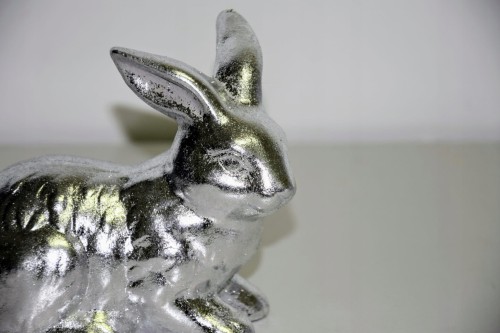 ZAJĄC LEŻACY MAŁY SREBRY 15,5X8,5X13CM