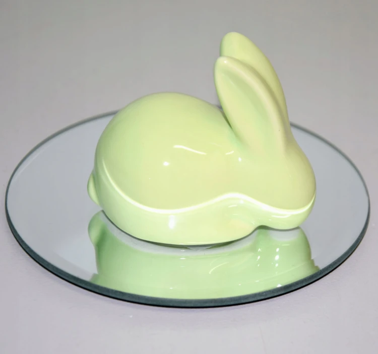 ZAJACZEK LEŻĄCY ZIELONY