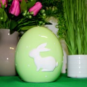 CERAMICZNE ZIELONE JAJKO Z BIAŁYM ZAJĄCZKIEM 14CM