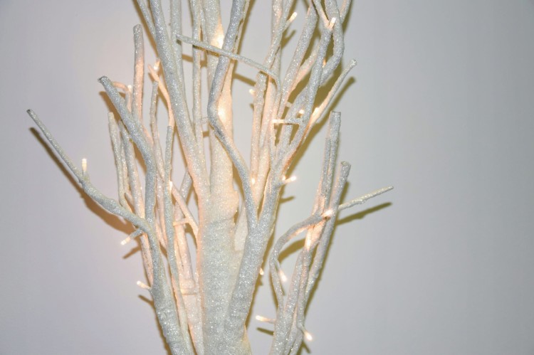 Drzewko led białe średnie 120cm