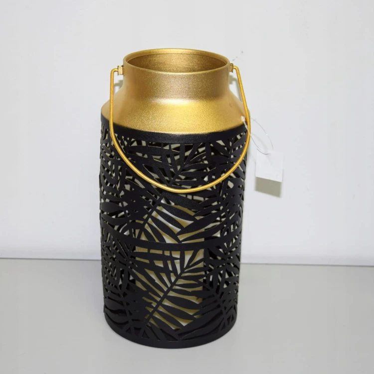 LAMPION CZARNO-ZŁOTY ZE ŚWIECĄ LED H29CM