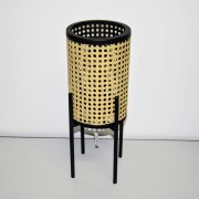 LAMPION Z ŻARÓWKĄ LED NA METALOWYM STELAŻU WYSOKI