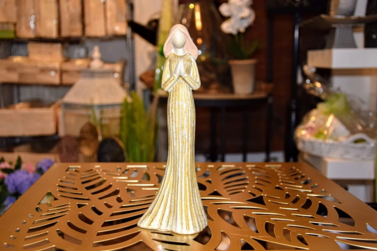FIGURKA CERAMICZNA MATKA 24cm