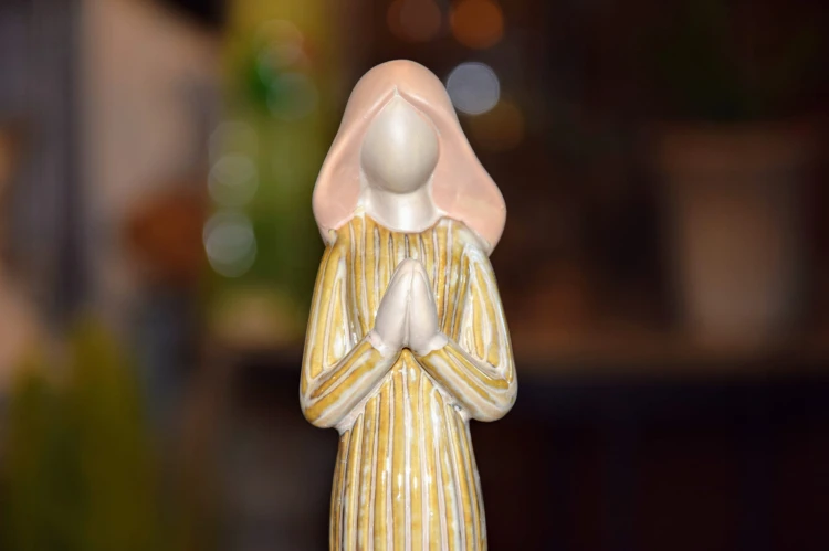 FIGURKA CERAMICZNA MATKA 24cm