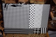 ELEGANCKA TOREBKA UPOMINKOWA 26X32X10 CM MIX WZORÓW
