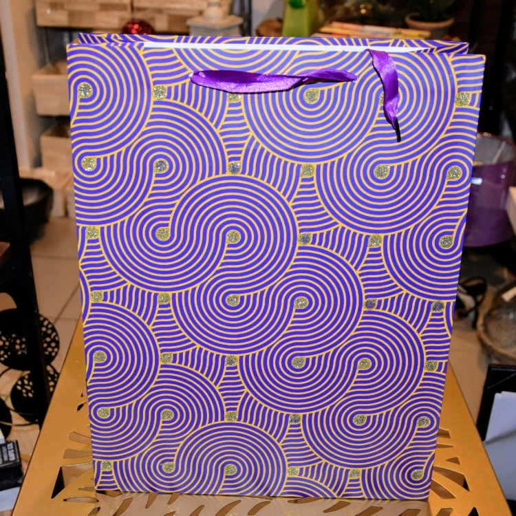 TOREBKA UPOMINKOWA Z BROKATEM 31X40X12CM - MIX WZORÓW
