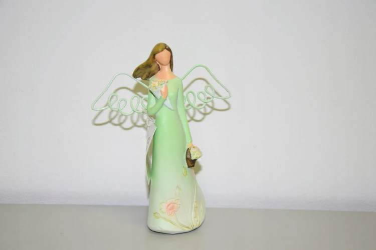 7302c97038e50663db7822c10a5bfe33