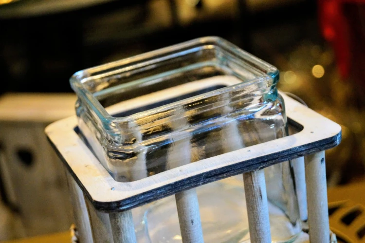 955229f8a9df4606a1dc03acb581812b