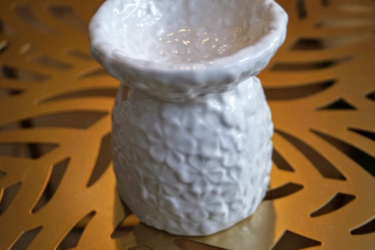 KOMINEK CERAMICZNY BIAŁY 8x9,5cm