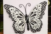 DEKORACJA ŚCIENNA MOTYL 34x25x3