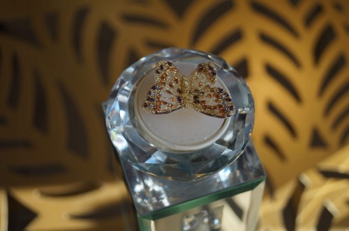 ŚWIECZKA TEALIGHT MOTYL BIAŁY