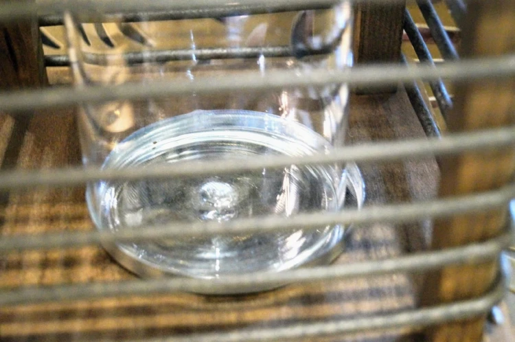 835a5fd85409fa8f7f998587b5a18dfc