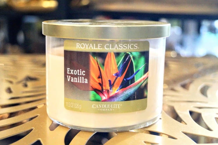 ŚWIECA ROYALE 3 KNOTY, EXOTIC VANILLA