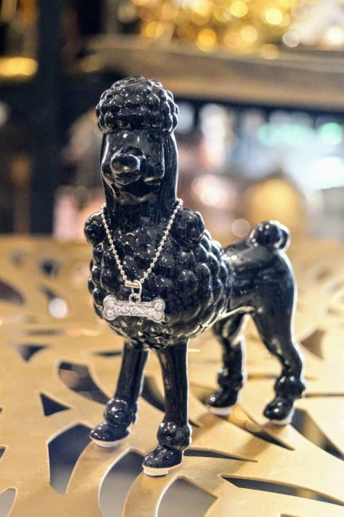FIGURKA PIESEK
