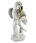 FIGURKA PAPUGA CERAMICZNA NA GAŁĘZI