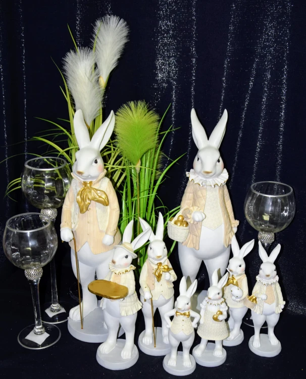 4deb371b073595cd96bd7f70de46f534