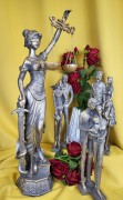 FIGURKA STOJĄCA RODZINA SZARO-ZŁOTA 38,5CM