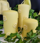 ŚWIECA WALEC ŻÓŁTA MARGARETKA WIELKANOCNA 10CM