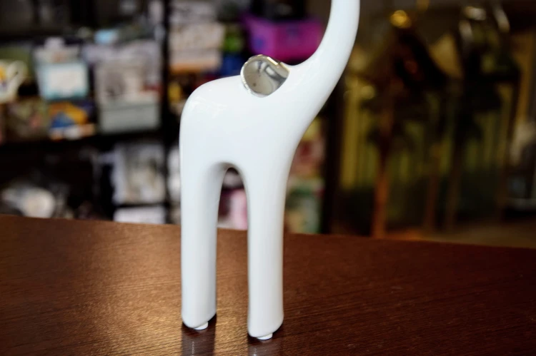FIGURKA SŁOŃ SŁONIK CERAMICZNY BIAŁO-SREBRNY