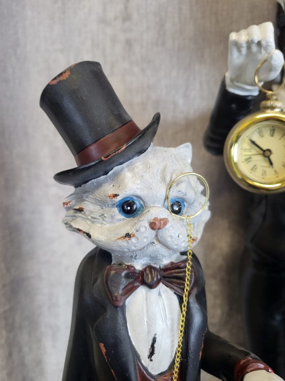 FIGURKA KOT Z ZEGARKIEM ZEGAREM