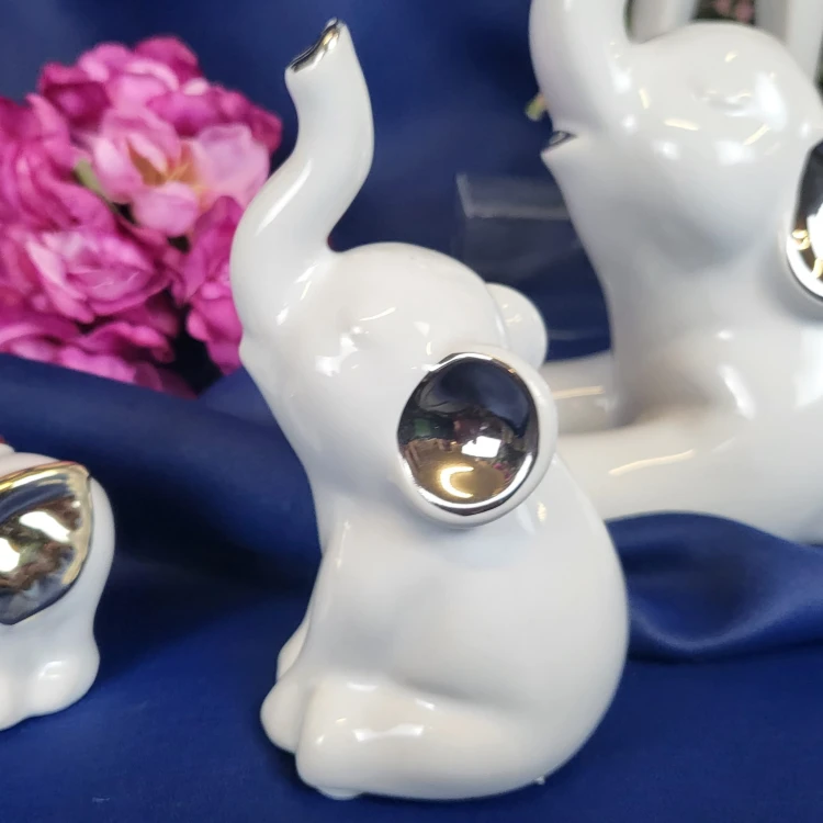 FIGURKA SŁOŃ SŁONIK  SIEDZĄCY CERAMICZNY BIAŁO-SREBRNY