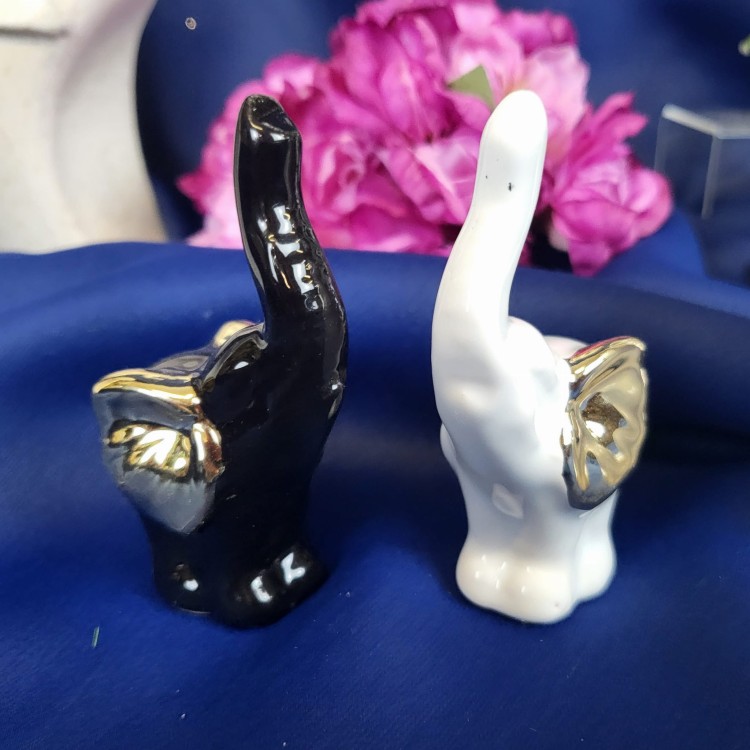 FIGURKA SŁOŃ SŁONIK ZE ZŁOTYMI USZAMI CERAMICZNY BIAŁY LUB CZARNY