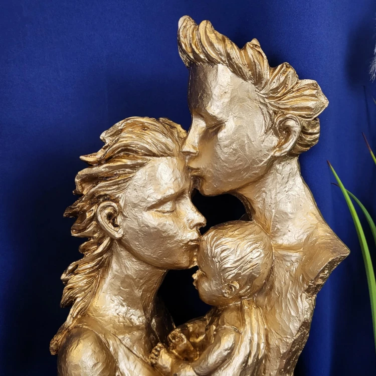 FIGURKA RODZINA ZŁOTA 30CM