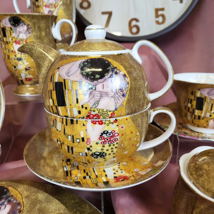 761508eb81a6adc12665568bb215e630