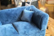 SZKATUŁKA NA BIŻUTERIE SOFA GRANATOWA