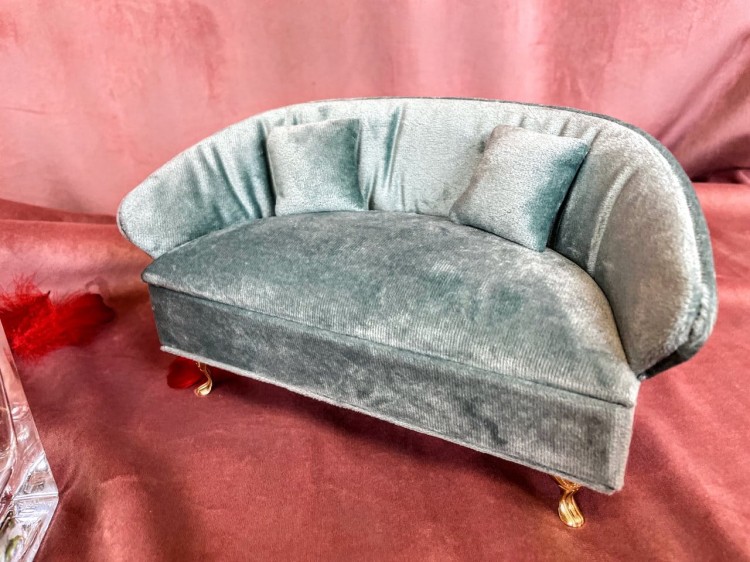 SZKATUŁKA NA BIŻUTERIĘ SOFA MIĘTOWA