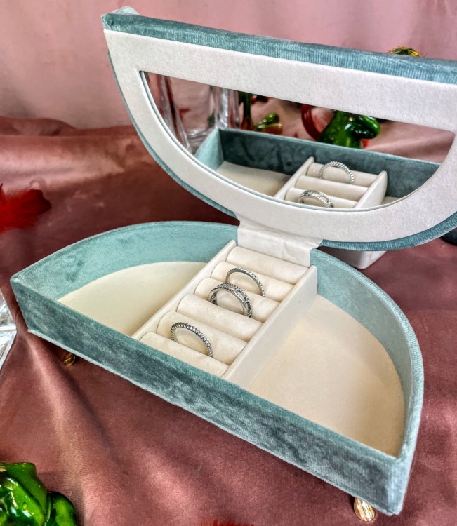 e581be75cffe7639e36a4fff981cd69e