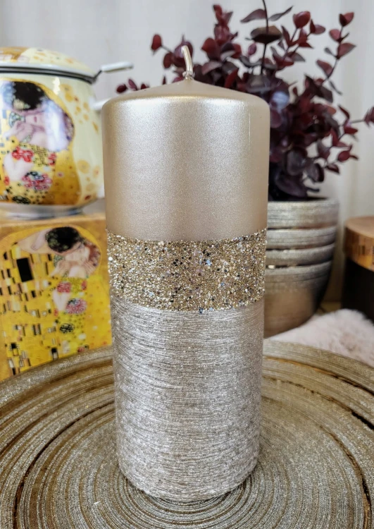 ŚWIECA QUEEN EVO WALEC SZAMPAŃSKI FI7 H18