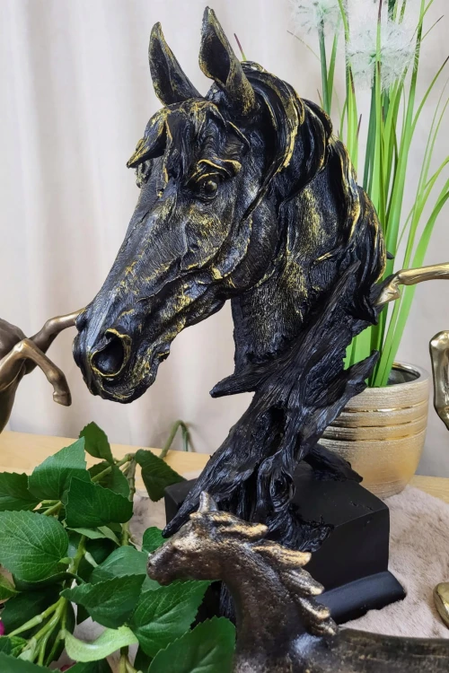 POPIERSIE KONIA KOŃ NA PODSTAWIE CZARNO-ZŁOTY 39CM