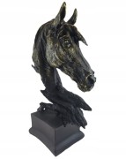 POPIERSIE KONIA KOŃ NA PODSTAWIE CZARNO-ZŁOTY 39CM