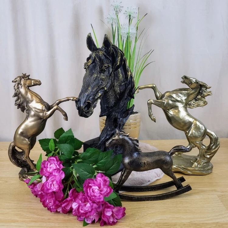 FIGURKA KOŃ STOJĄCY DĘBA ZŁOTO BRĄZ