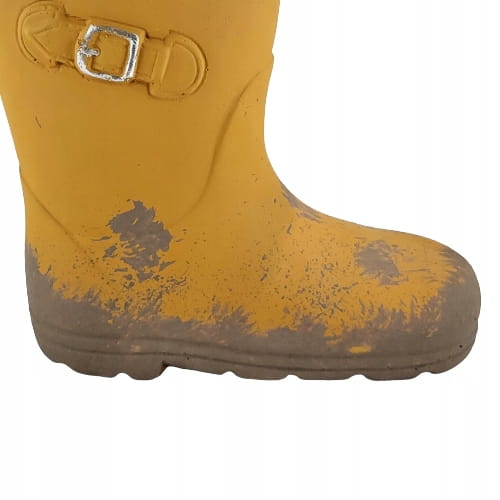 CEMENTOWY BUT KALOSZ W BŁOCIE OSŁONKA DEKORACJA