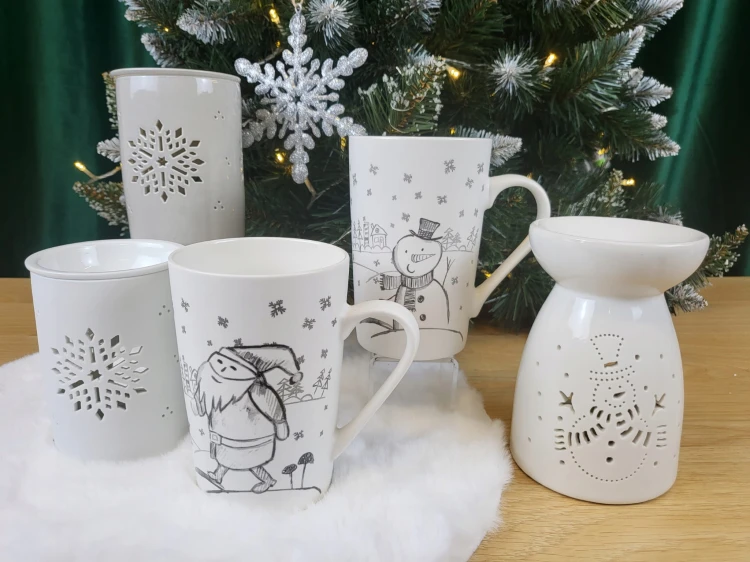 CERAMICZNY KOMINEK ZAPACHOWY NA OLEJKI ŚNIEŻYNKA