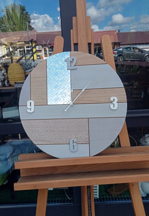 ZEGAR BEŻOWO-SREBRNY OKRĄGŁY