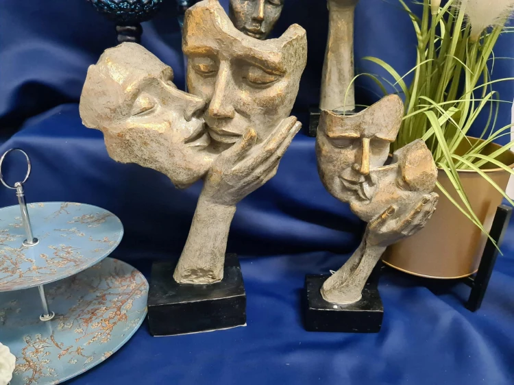 2d7ebdcb86de503a9185e0ea199672ef