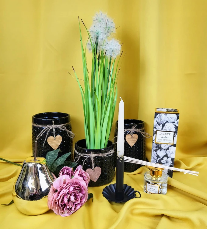 adbb2c1d3c7a8917e3e9128d242e6b72