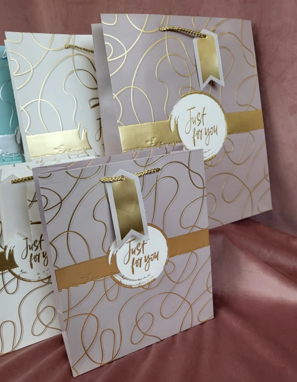 aaa111feab6cd7eb5d9d9ba0bf3c5d4b