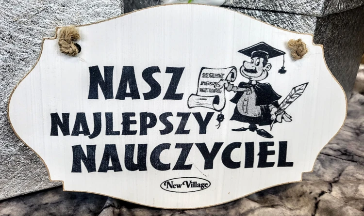 TABLICZKA DREWNIANA 'NASZ NAJLEPSZY NAUCZYCIEL' 14,5X24CM